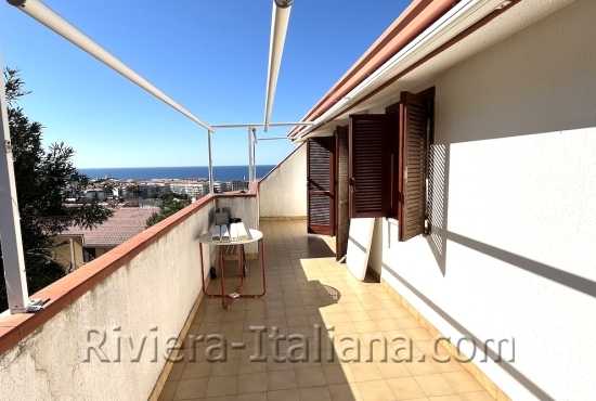 Bilocale panoramico nel centro di Scalea