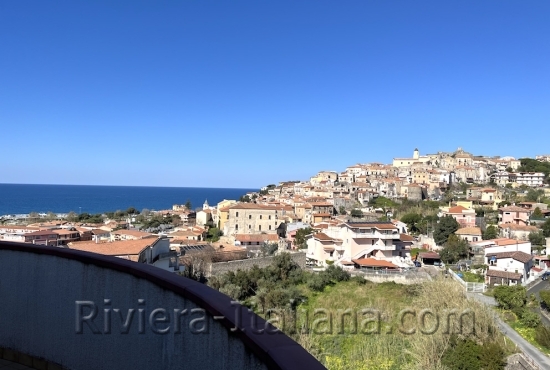 Bilocale panoramico nel centro di Scalea
