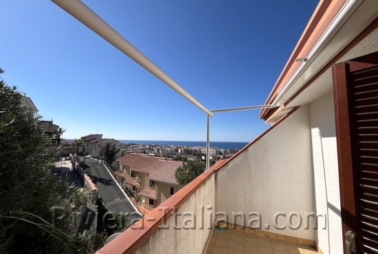 Bilocale panoramico nel centro di Scalea