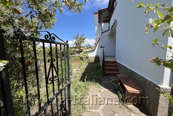 Appartamento con giardino a San Nicola Arcella