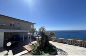 Villa con vista mare sulla costa tirrenica