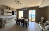 Villa con vista mare sulla costa tirrenica