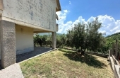 Casa indipendente immersa nel verde a Tremoli