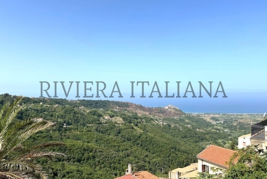 Quadrilocale ristrutturato con vista mare a Maierà