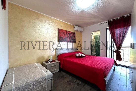 Quadrilocale ristrutturato con vista mare a Maierà